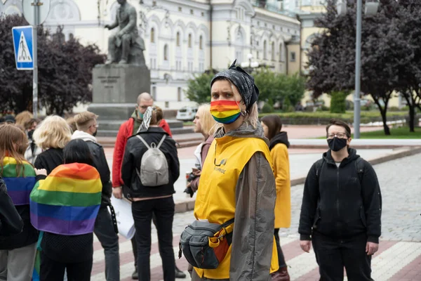 Setembro 2021 Kiev Ucrânia Pessoas Marcha Orgulho Com Brilhantes Símbolos — Fotografia de Stock