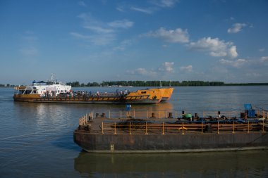 Geçen Danube ferry