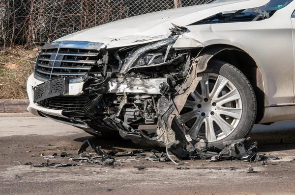 Carro em um acidente — Fotografia de Stock
