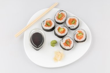 Japon deniz ürünleri suşisi.