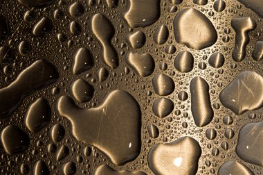 Waterdrops fırçalanmış metal