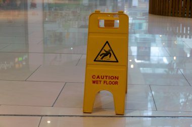 uyarı işareti kaygan