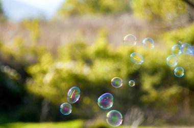 Gökkuşağı kabarcıklar