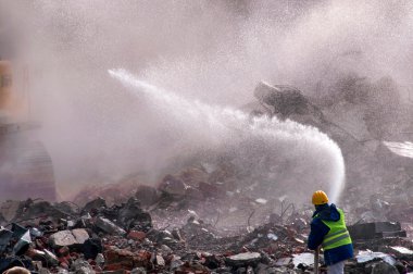 Binaların kentsel kırıcı