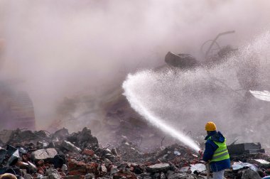 Binaların kentsel kırıcı