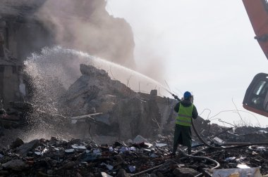 Binaların kentsel kırıcı