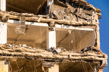 Binaların kentsel kırıcı