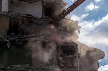 Binaların kentsel kırıcı