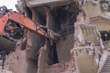 Binaların kentsel kırıcı