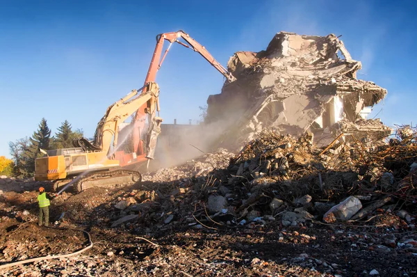 Rivning av byggnader i urban — Stockfoto