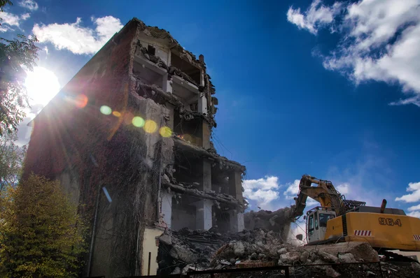 Abriss von Gebäuden in städtischen Gebieten — Stockfoto