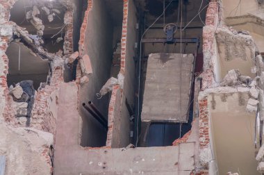 Binaların kentsel kırıcı