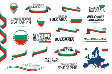 Beyaz arka planda izole edilmiş büyük Bulgar kurdeleleri, sembolleri, ikonları ve bayrakları. Bulgaristan yapımı, kaliteli, Bulgar ulusal üç renkli. Bilgi grafikleriniz ve şablonlarınız için ayarlayın