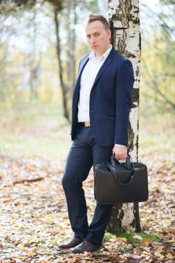 Orta yaşlı işadamı portresi