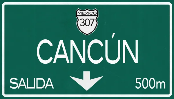 Cancun Mexico Highway Road Sign — Stockfoto