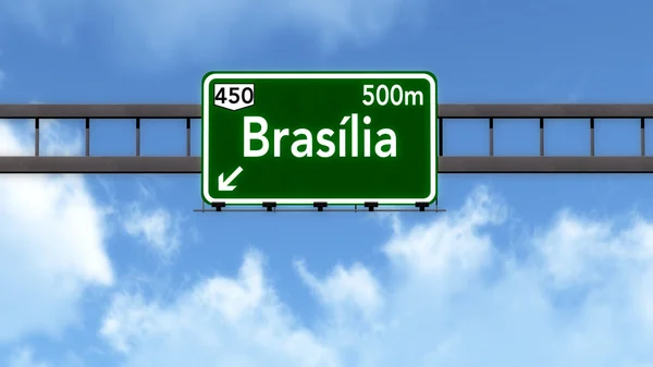 Znak drogowy autostrady Brazil Brasilia — Zdjęcie stockowe