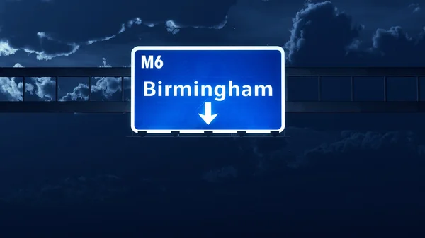 Бірмінгем Англії Сполучене Королівство шосе дорожній знак — стокове фото