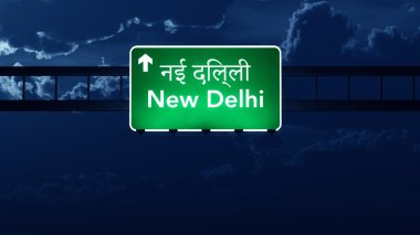 Gece Yeni Delhi Hindistan Otoban yol işaret