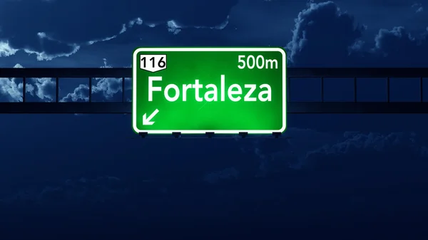 Fortaleza Brasile Highway Road Sign di notte — Foto Stock