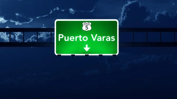 Puerto Varas Cile Highway Road Sign di notte — Foto Stock