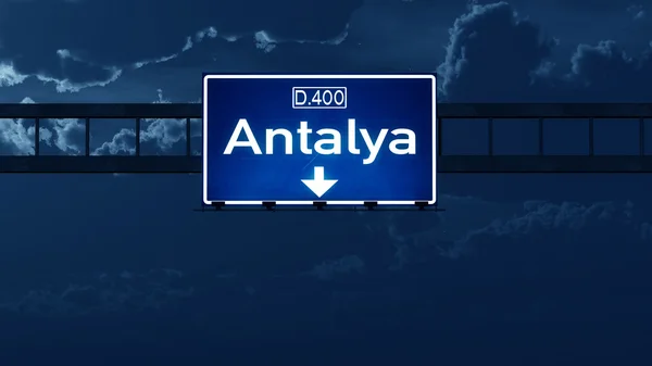 Antalya Turkije Highway Road Sign at Night — Stockfoto