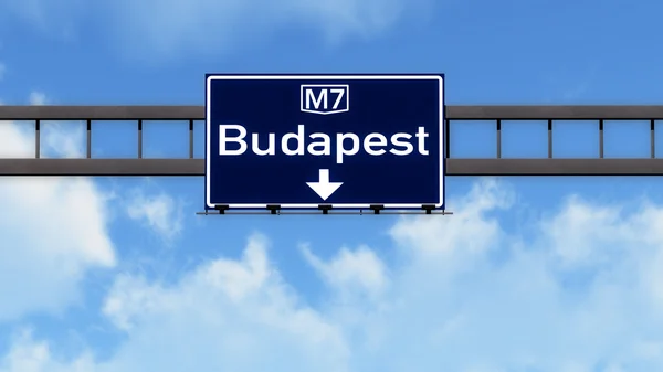 Znak drogowy autostrady Węgry Budapeszt — Zdjęcie stockowe