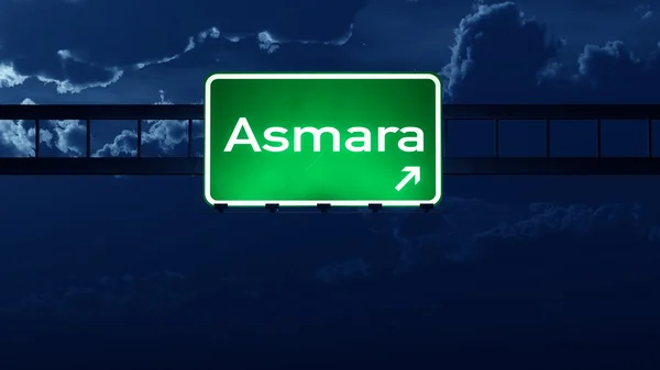 Panneau routier Asmara Erythrée la nuit — Photo