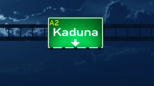 Kaduna Nigeria Highway Road Sign di notte — Foto Stock