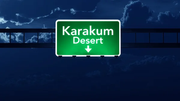 Karakum Deserto Turkmenistan Deserto Highway Road Sign di notte — Foto Stock