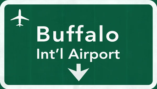 Buffalo ABD Uluslararası Havaalanı Otoban yol işareti — Stok fotoğraf