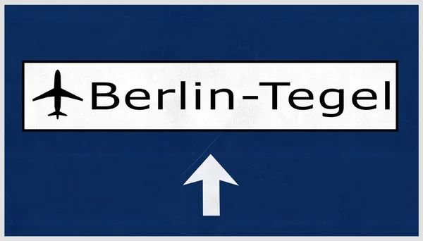 Berlin Tegel Alemanha Airport Highway Sign — Fotografia de Stock