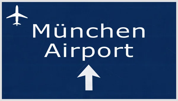 Münih Almanya Havaalanı Otoban işareti — Stok fotoğraf