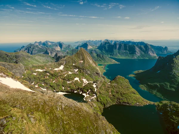 Lofoten toppar — Stockfoto