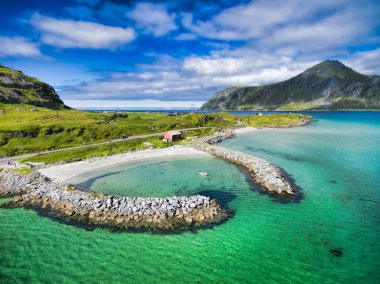 Lofoten üzerinde liman