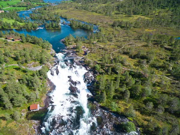 Cascada de Likholefossen en Noruega — Foto de Stock