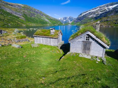 eski Norveççe kulübeleri
