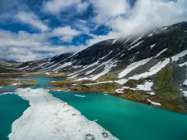 Lago de montanha norwegian — Fotografia de Stock