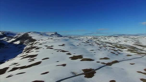 Aerial view of mountain pass Aurlandsfjellet in Norway. — Stock Video