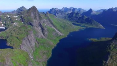 Norveç'teki Lofoten adaları havadan