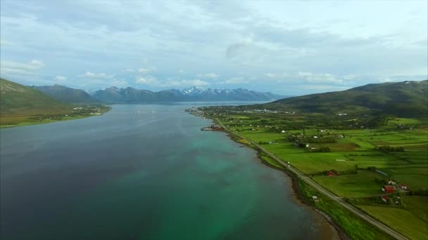 Flygbilder av Sorland på Vesteralen Islands i Norge — Stockvideo