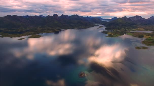 ノルウェーのヴェステラレンの風光明媚な空中 — ストック動画