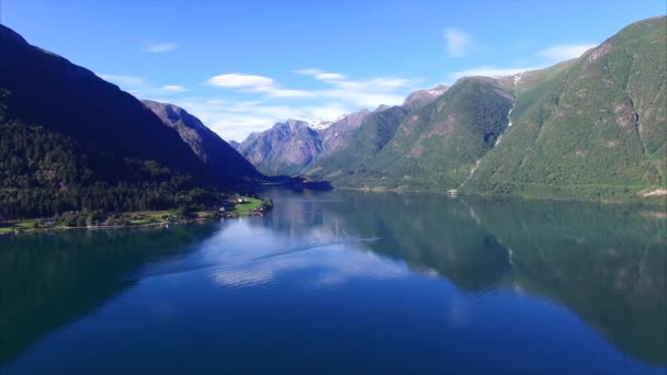 Sognefjorden φιόρδ της Νορβηγίας, εναέρια πλάνα — Αρχείο Βίντεο