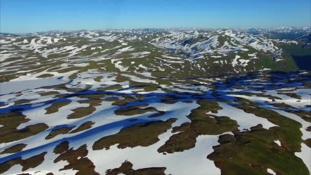 Landschap in Noorwegen, luchtfoto beeldmateriaal — Stockvideo