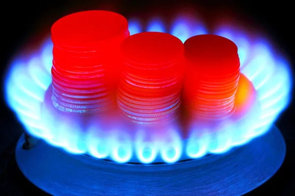 Gaz için ödeme. Para ve gaz meşale