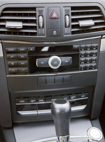 Bedieningspaneel Voor Muziek Telefoon Auto Interieur — Stockfoto