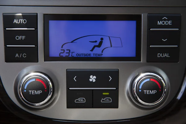 Acondicionado y calefacción en el coche — Foto de Stock