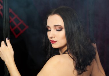 siyah genç güzel kadın