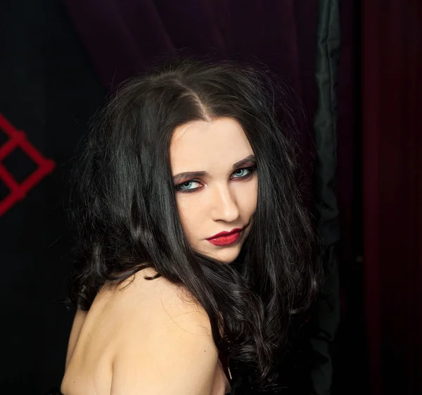 siyah genç güzel kadın