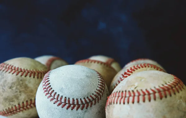 Gruppo Vecchie Palle Baseball Robuste Sfondo Sportivo — Foto Stock