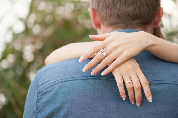 Married couple embracing each other — Stock Photo, Image